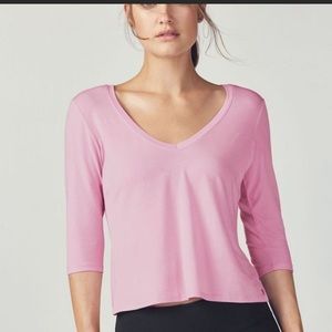 EUC Fabletics Samantha 3/4 sleeves t-shirt in size XXS